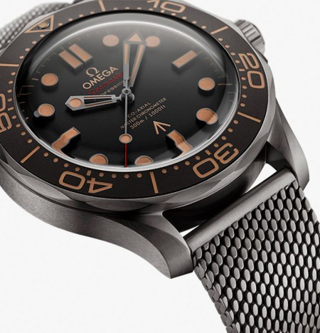 007 Edition OMEGA Seamaster dial closeup